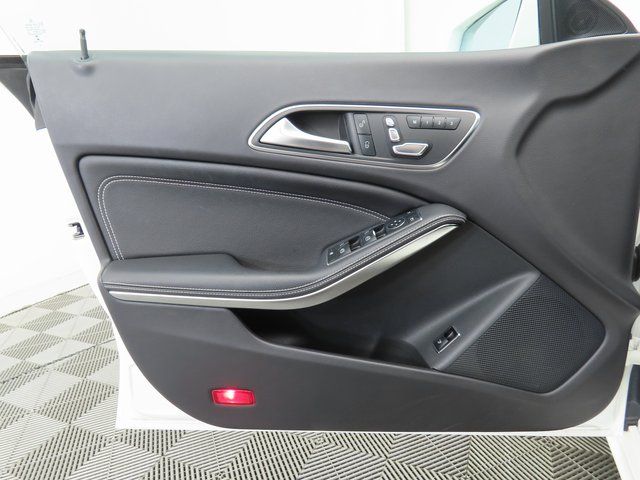 Thumbnail: 2019 Mercedes-Benz CLA - 24