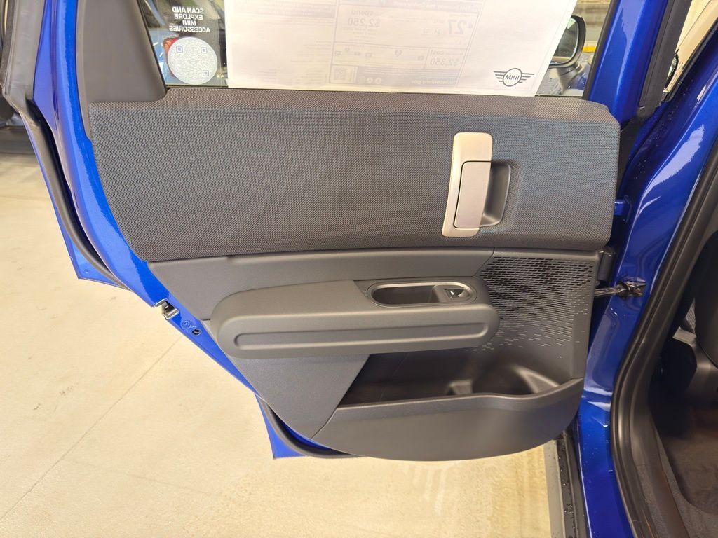 Thumbnail: 2025 MINI Cooper Countryman - 19