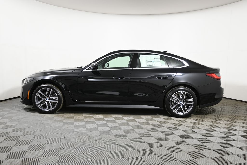 Thumbnail: 2026 BMW 4 Series - 2