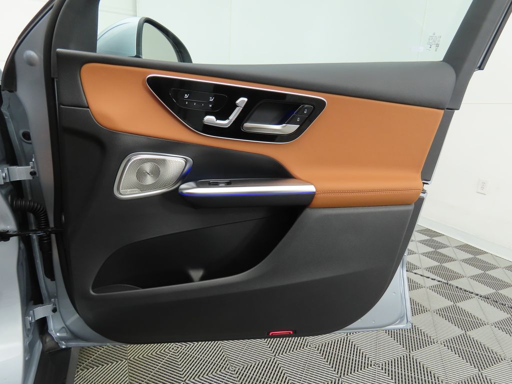 Thumbnail: 2026 Mercedes-Benz GLC - 27