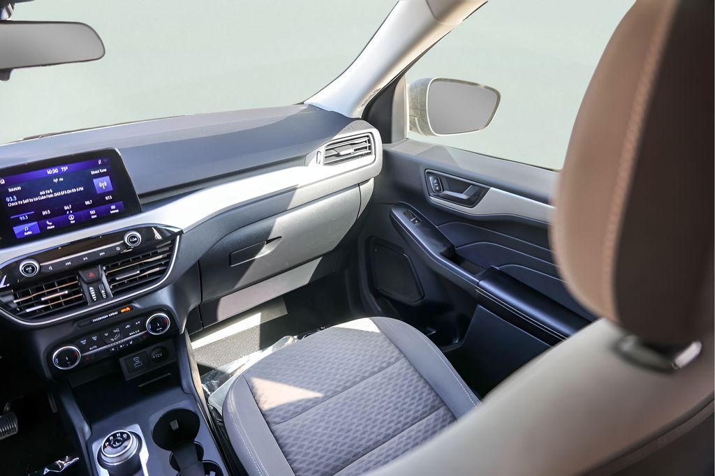 Used Car 2022 Ford Escape  Se For Sale Under $20,000 In Austin, Texas