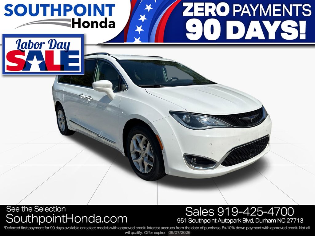 Bright White Clearcoat 2019 Chrysler Pacifica Minivan Front-Wheel Drive 9-Speed Automatic