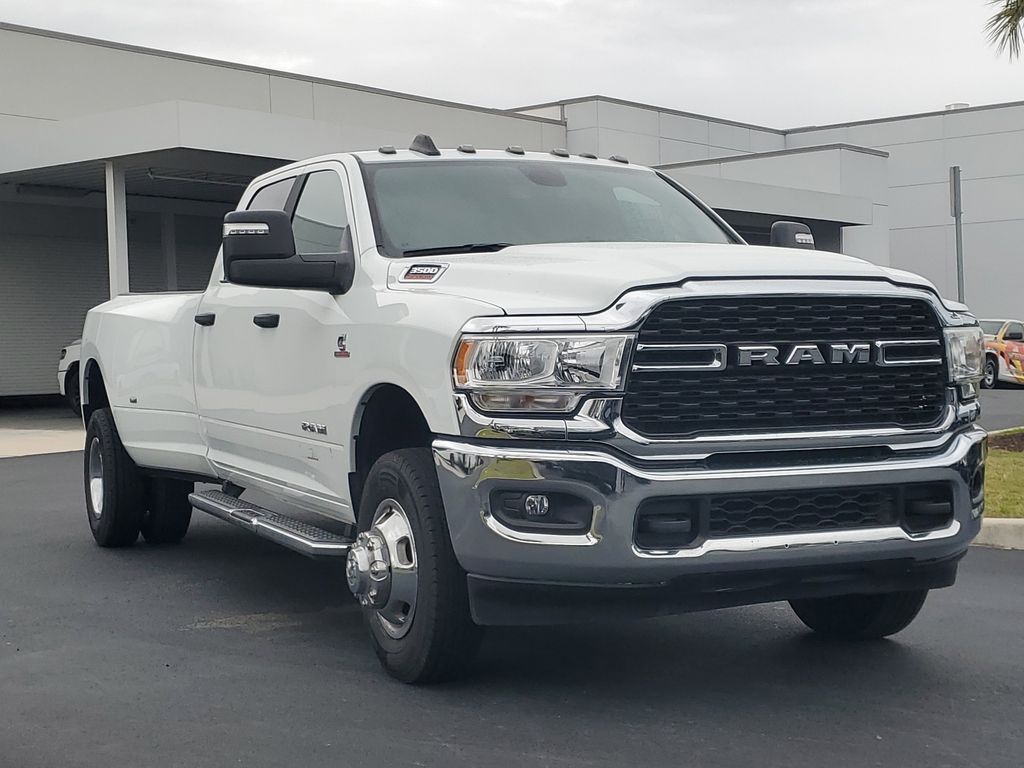 2024 RAM 3500 Big Horn Crew Cab LB DRW 4WD