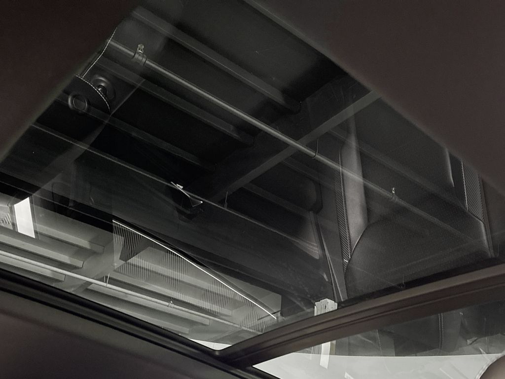 2023 Volkswagen Atlas Cross Sport 2.0T SE w/Technology