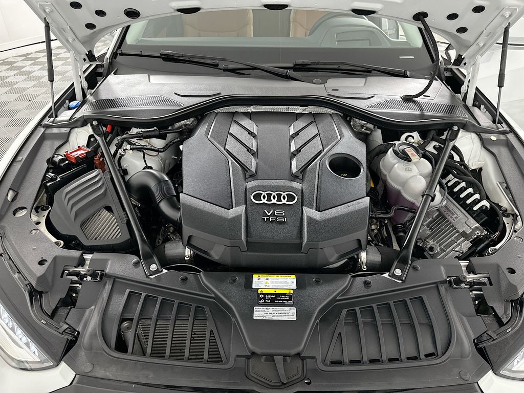 2024 Audi A8 L 31