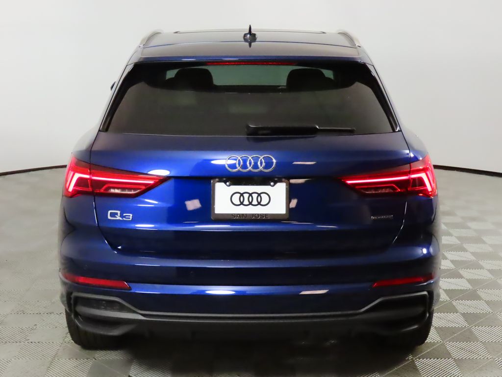 Thumbnail: 2025 Audi Q3 - 4