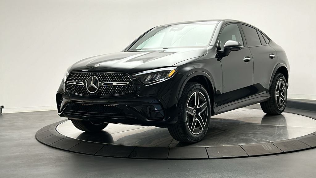 2025 Mercedes-Benz GLC 300 3