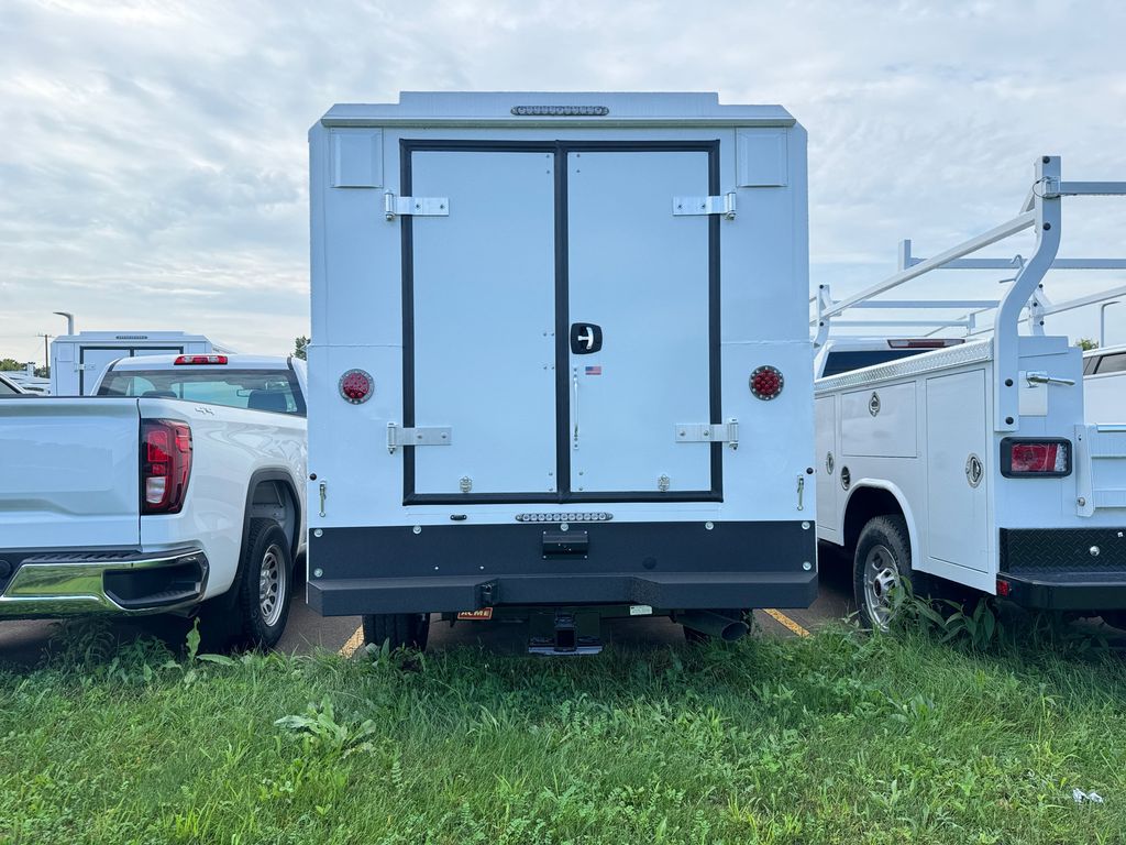 2024 GMC Sierra 2500HD Pro 13