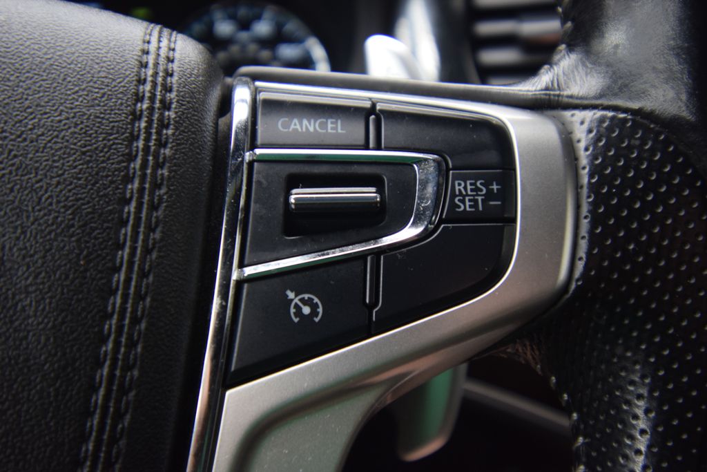 used 2020 Mitsubishi Outlander PHEV car, priced at $20,500