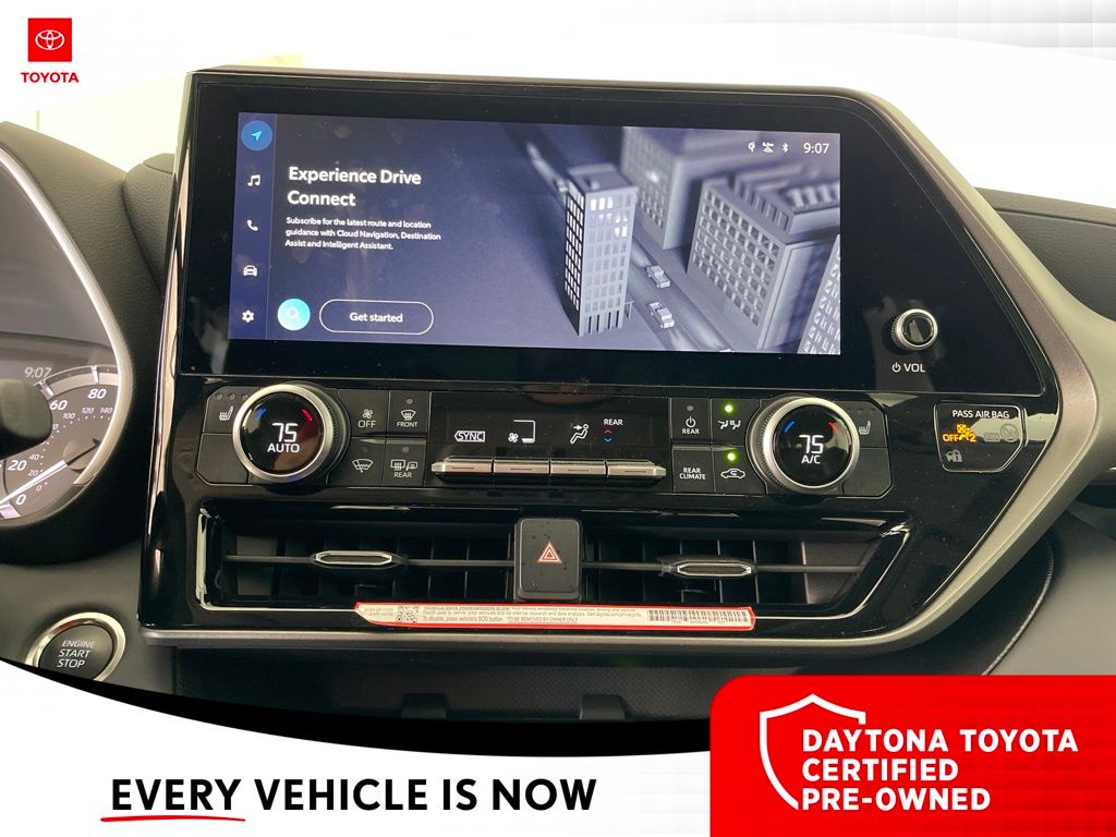 Used 2025 Toyota Highlander SUV