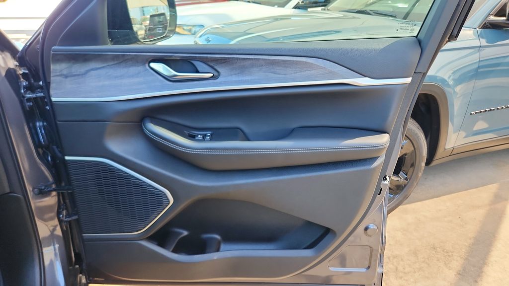 2026 Jeep Grand Cherokee L