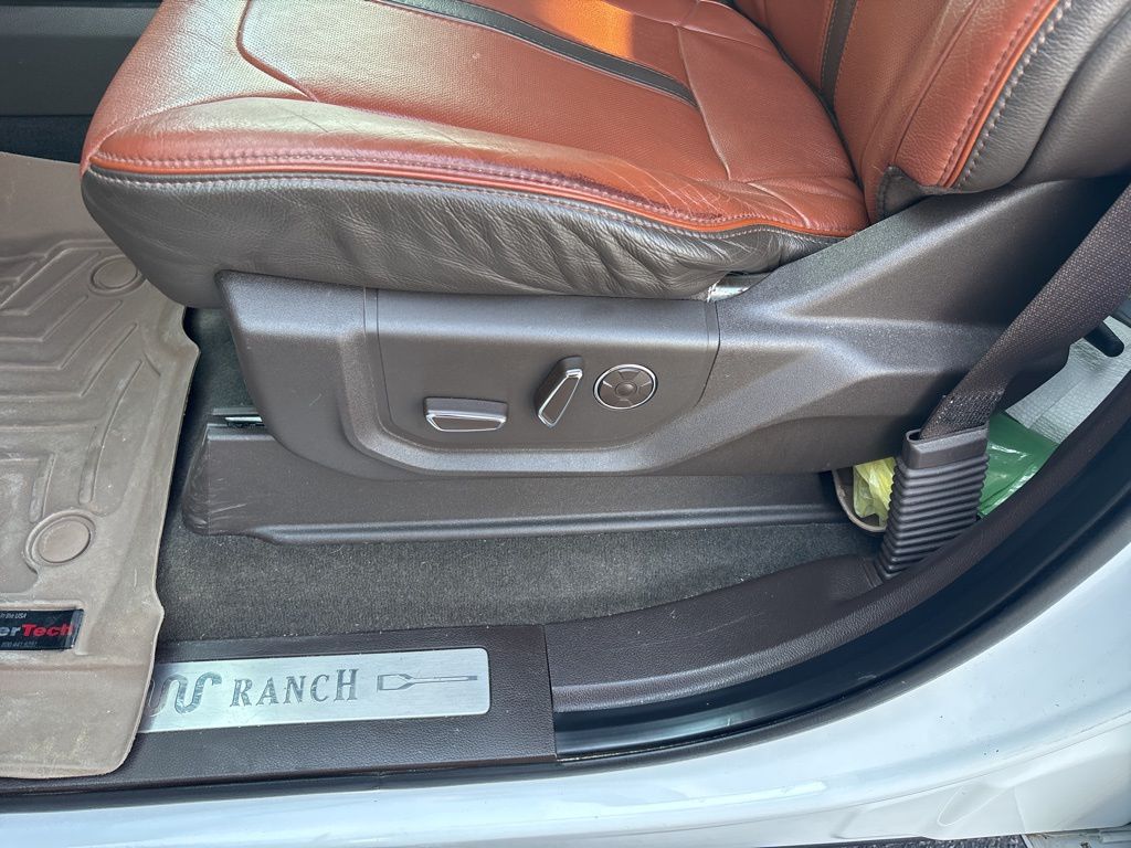 2018 Ford F-250 King Ranch photo 2