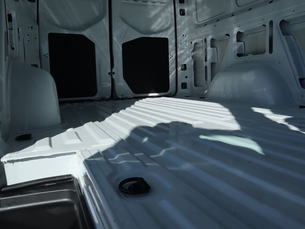 2025 Mercedes-Benz Sprinter 2500 27
