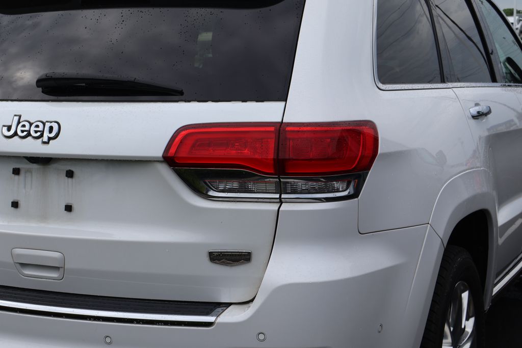 Thumbnail: 2019 Jeep Grand Cherokee - 9