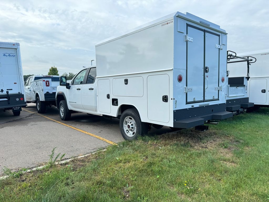 2024 GMC Sierra 2500HD Pro 2