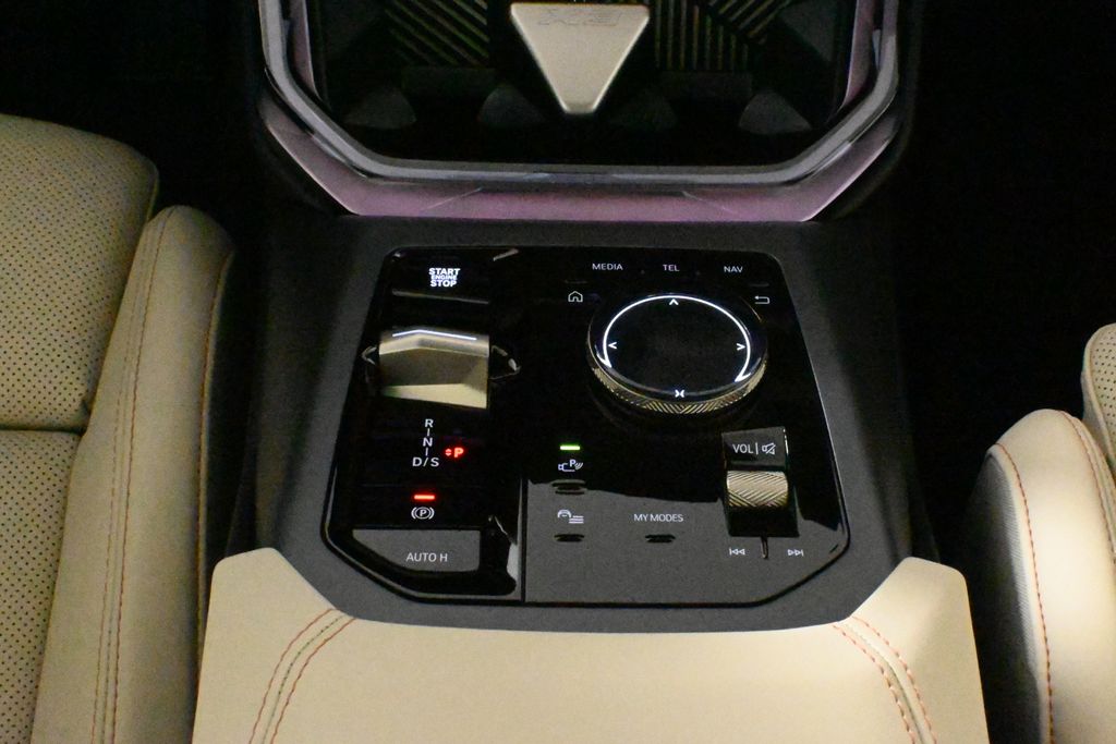 Thumbnail: 2025 BMW X3 - 24