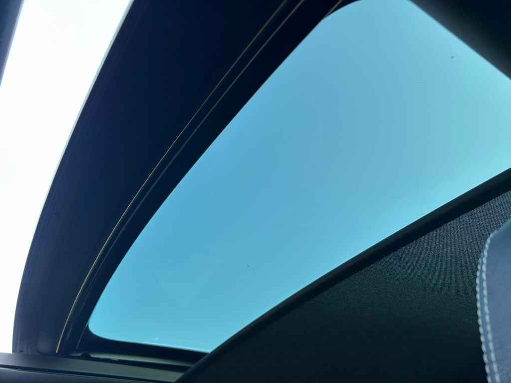 Thumbnail: 2020 Land Rover Range Rover Velar - 29