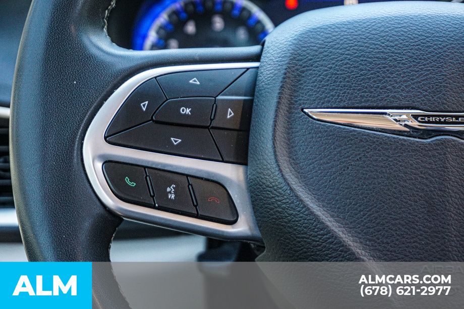 Used 2024 Silver Chrysler Touring L image 31