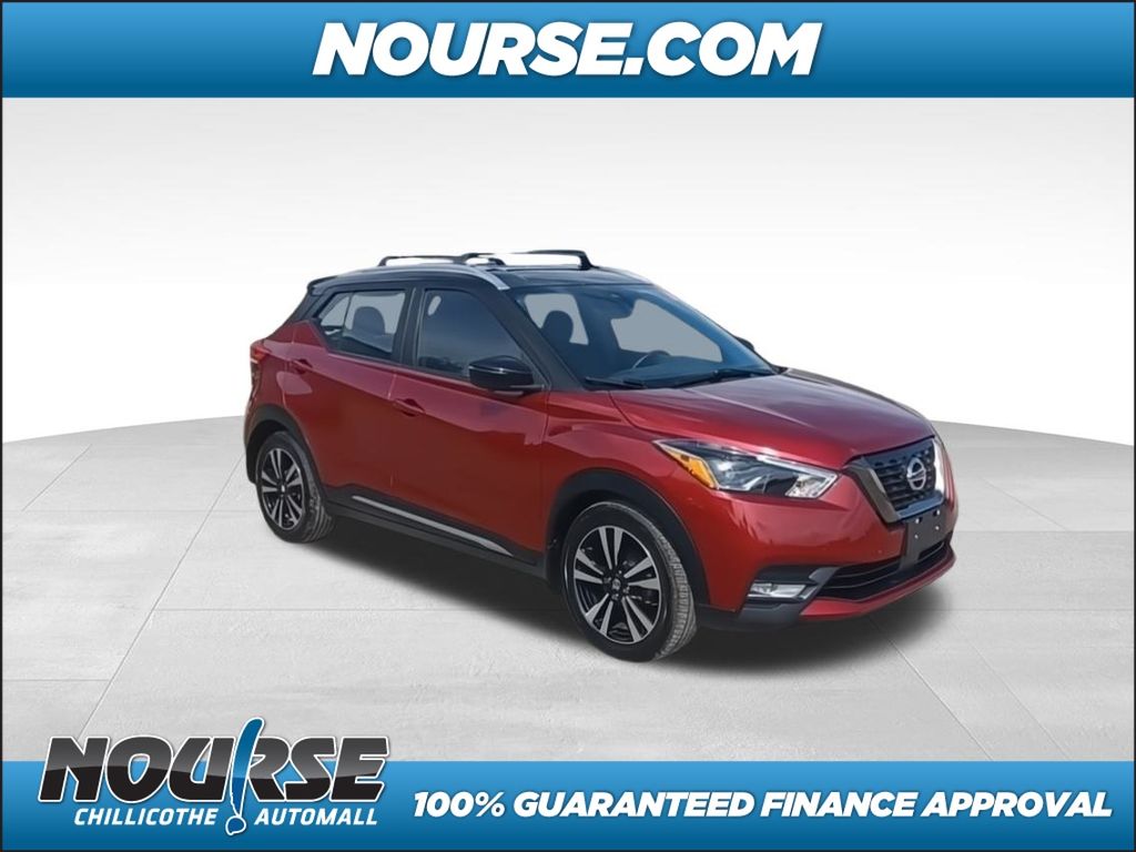 2020 Nissan Kicks SR photo