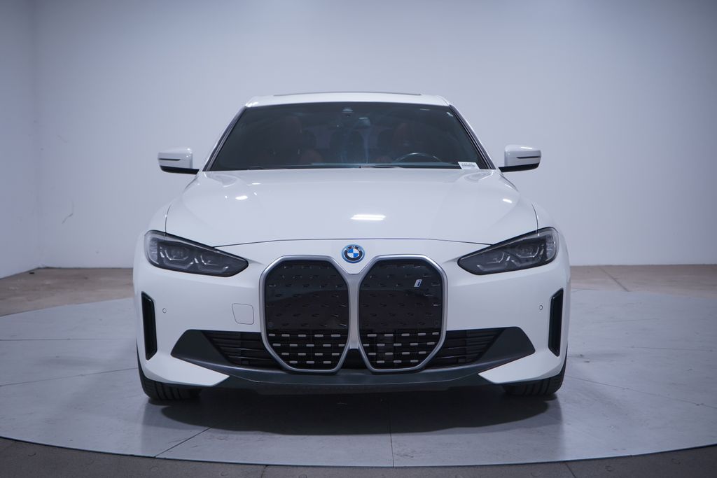 Thumbnail: 2023 BMW i4 - 4