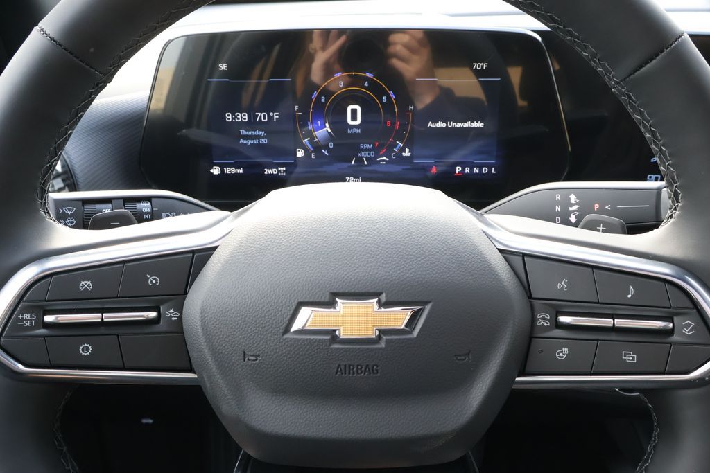 Thumbnail: 2027 Chevrolet Equinox - 22