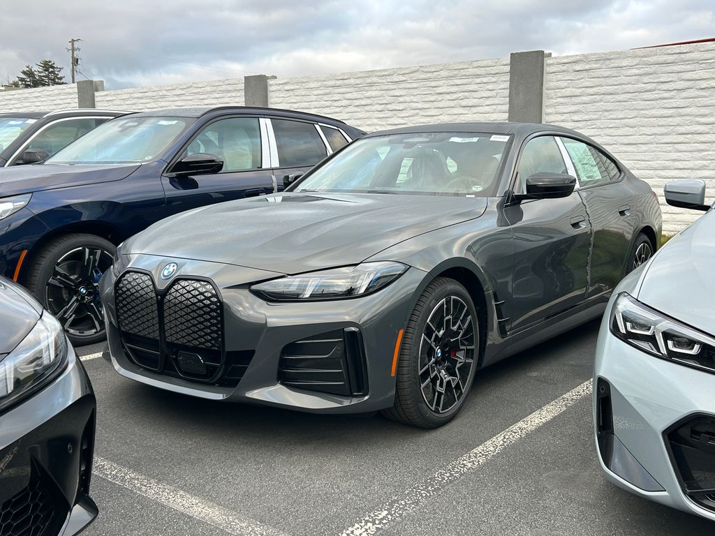 Thumbnail: 2025 BMW i4 - 2