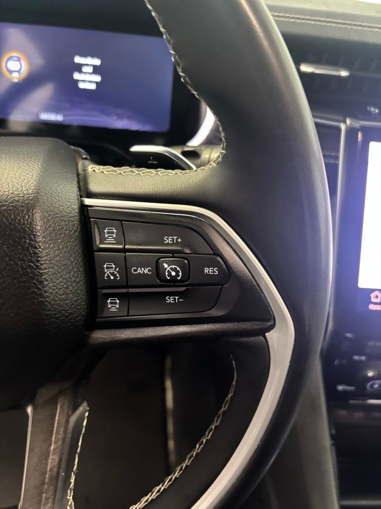 Used 2023 Jeep Grand Cherokee SUV