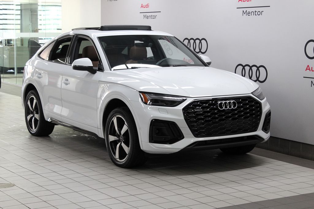 Thumbnail: 2023 Audi Q5 - 8