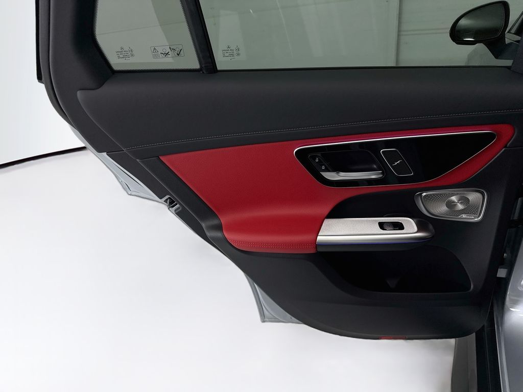 Thumbnail: 2027 Mercedes-Benz GLC - 25