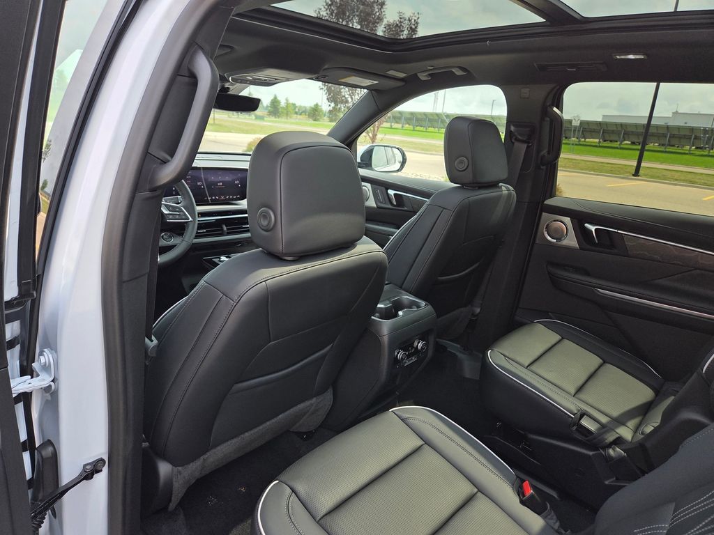 2027 Buick Enclave Avenir