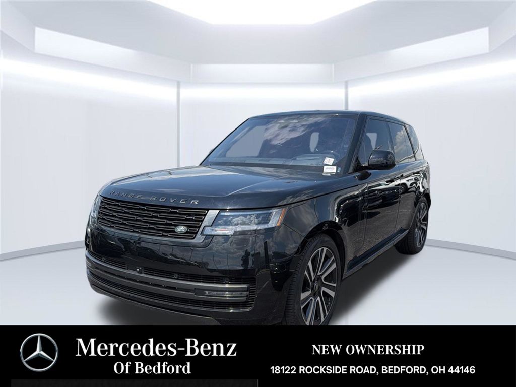 Ligurian Black SV Bespoke Ultra Metallic Sat 2023 Land Rover Range Rover SUV / Crossover All-Wheel Drive 8-Speed Automatic