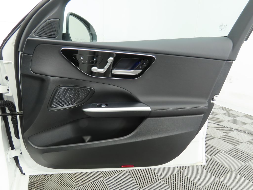 Thumbnail: 2025 Mercedes-Benz C-Class - 25