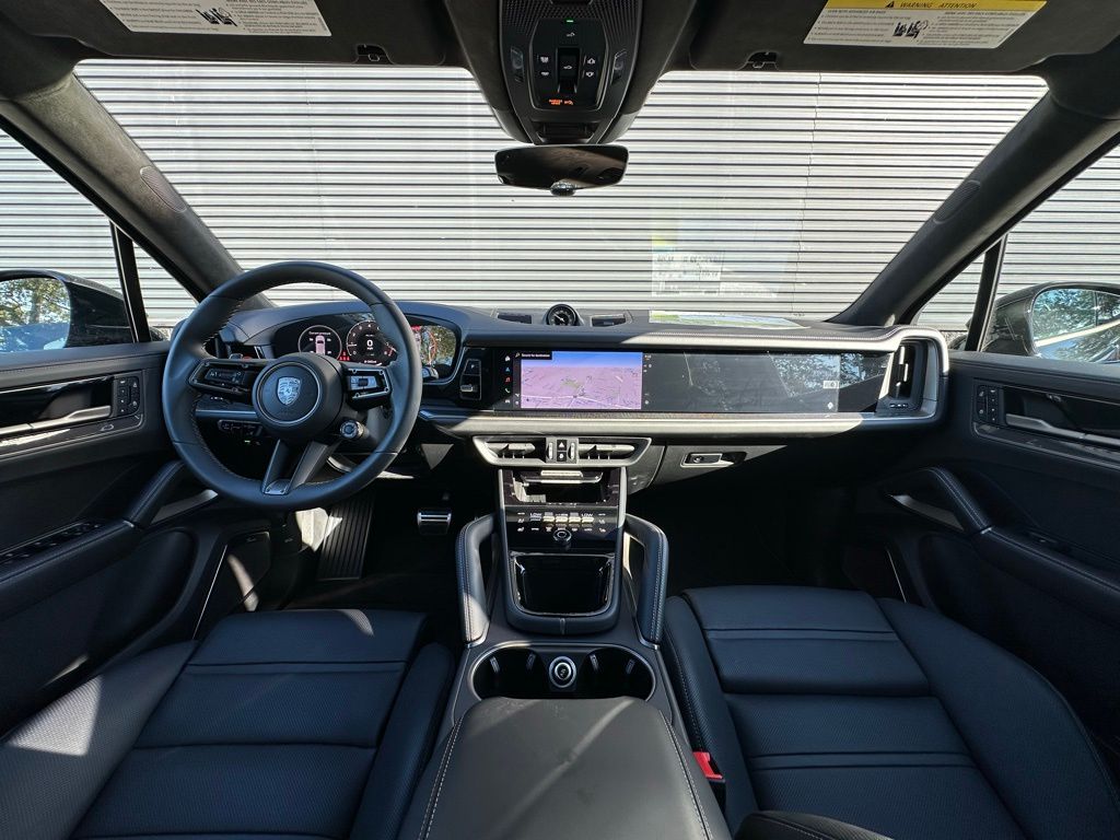 Thumbnail: 2025 Porsche Cayenne - 6