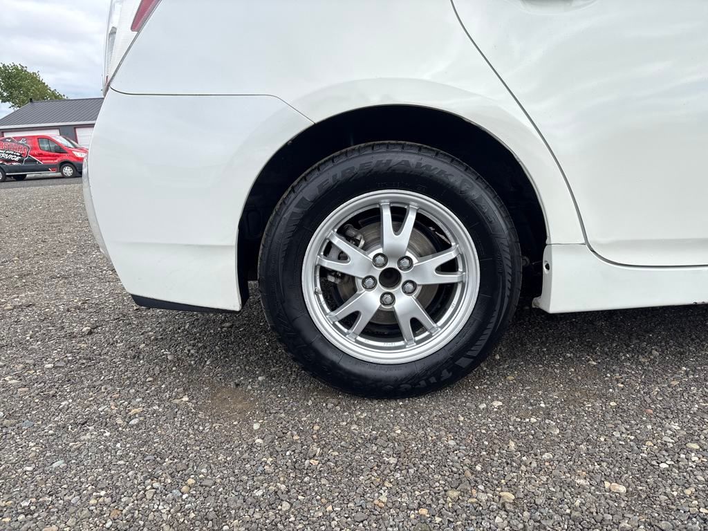 2010 Super White Toyota Prius II FWD Hatchback