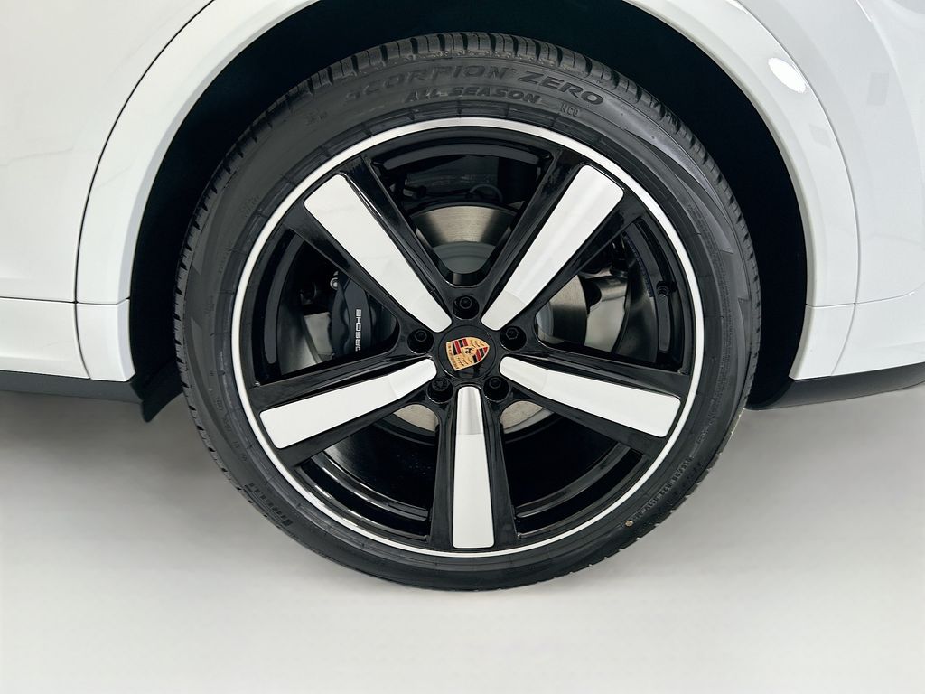 Thumbnail: 2026 Porsche Cayenne - 31