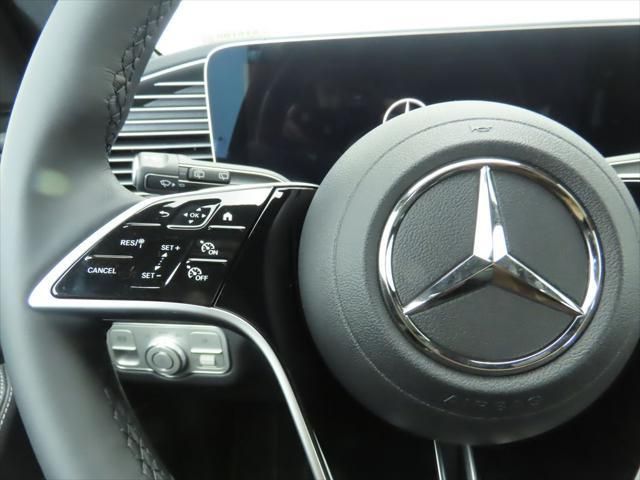 Thumbnail: 2026 Mercedes-Benz GLE - 12