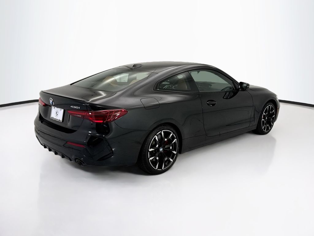 Thumbnail: 2026 BMW 4 Series - 5