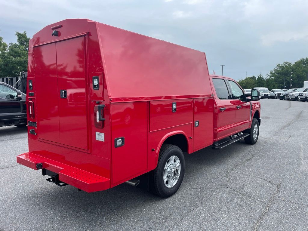 2026 Ford F-350 Chassis XLT