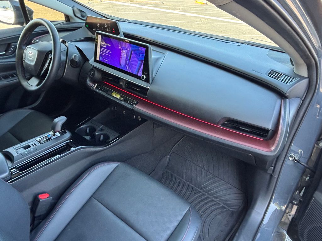 Thumbnail: 2023 Toyota Prius Prime - 22