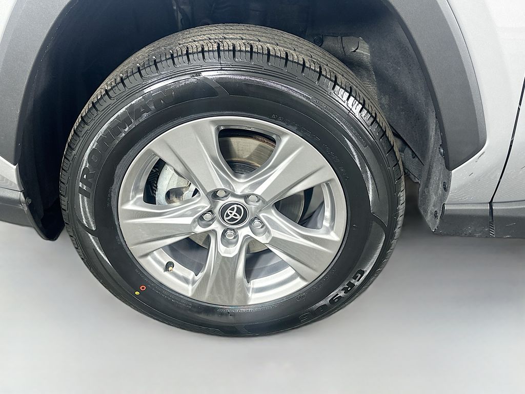 Thumbnail: 2024 Toyota RAV4 - 31