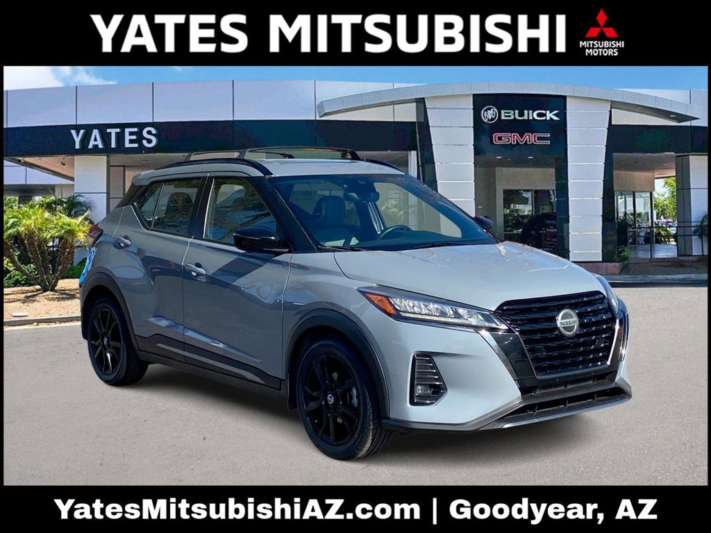 Boulder Gray Pearl 2021 Nissan Kicks SR FWD SUV / Crossover Front-Wheel Drive Continuously Variable Transmission