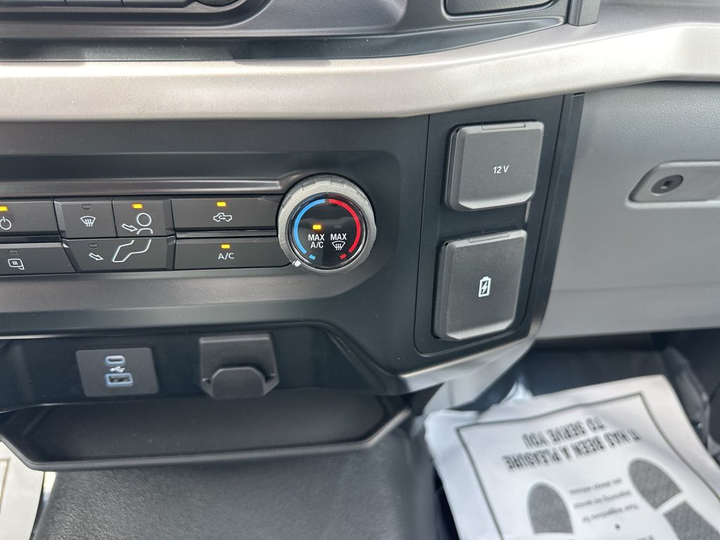 2023 Oxford White Ford F-150 XL RWD Truck