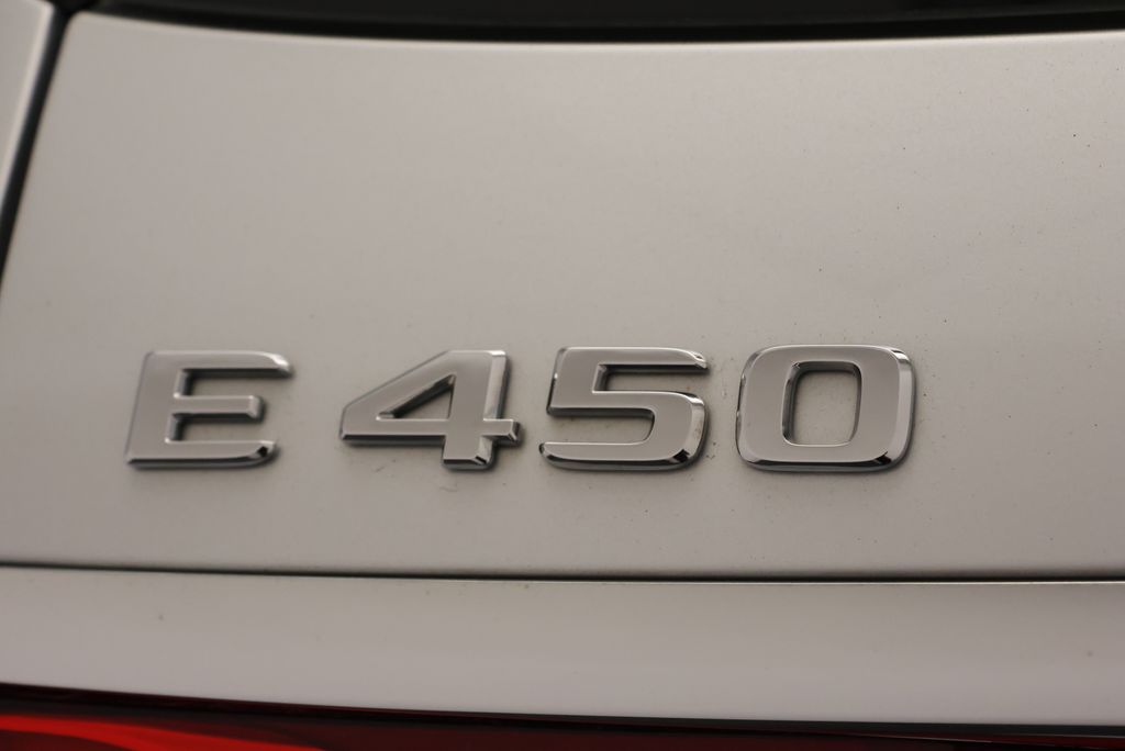 Thumbnail: 2019 Mercedes-Benz E-Class - 9