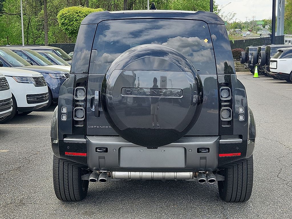 Thumbnail: 2025 Land Rover Defender - 5