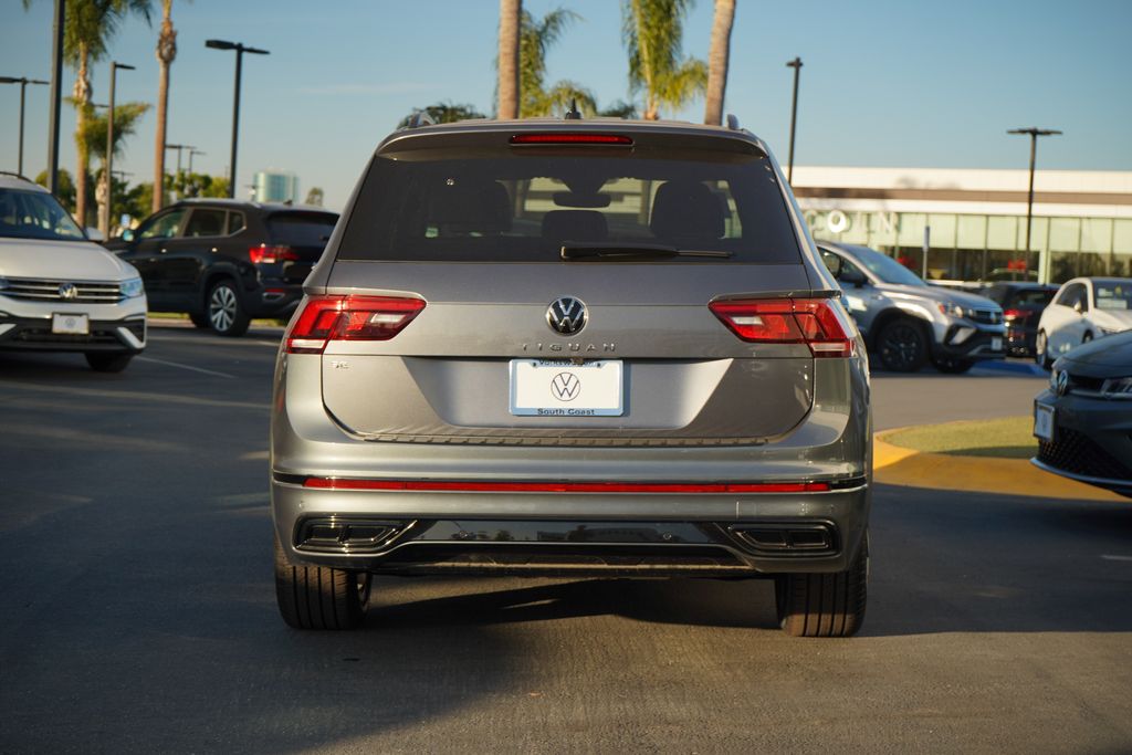 2024 Volkswagen Tiguan 2.0T SE R-Line Black 4