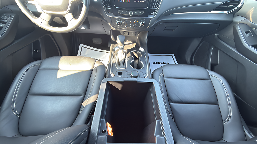 Used 2023 Chevrolet Traverse SUV