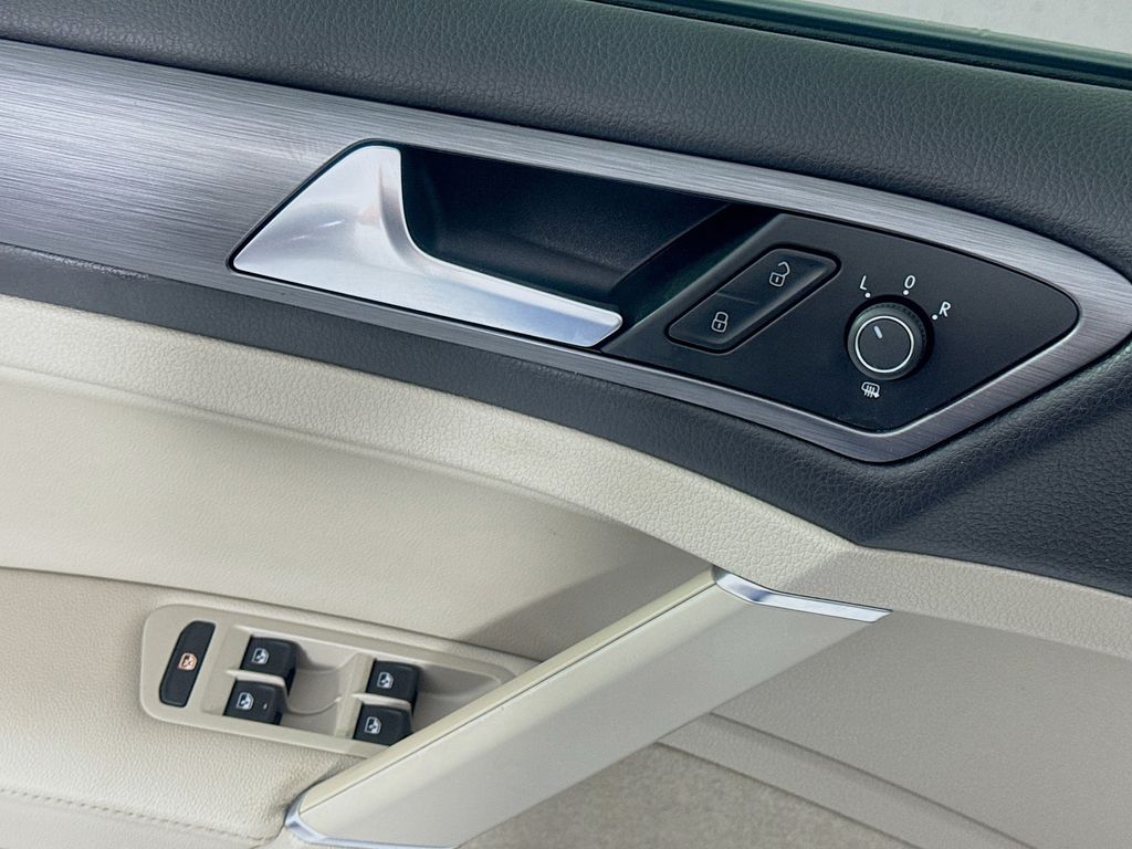 Used Car 2018 Volkswagen Golf  Tsi Se 4-door For Sale Under $20,000 In Austin, Texas