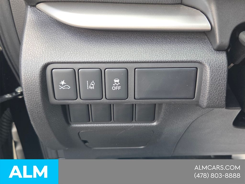Used 2024 Gray Mitsubishi LE image 30