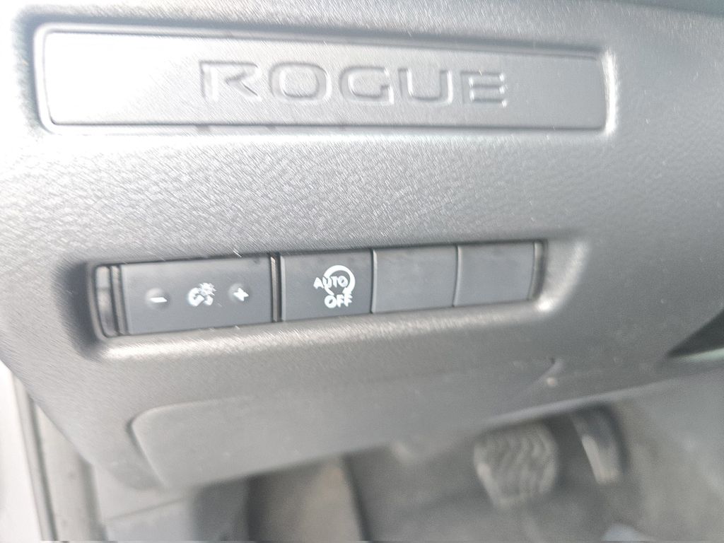 Used 2024 Nissan Rogue SUV