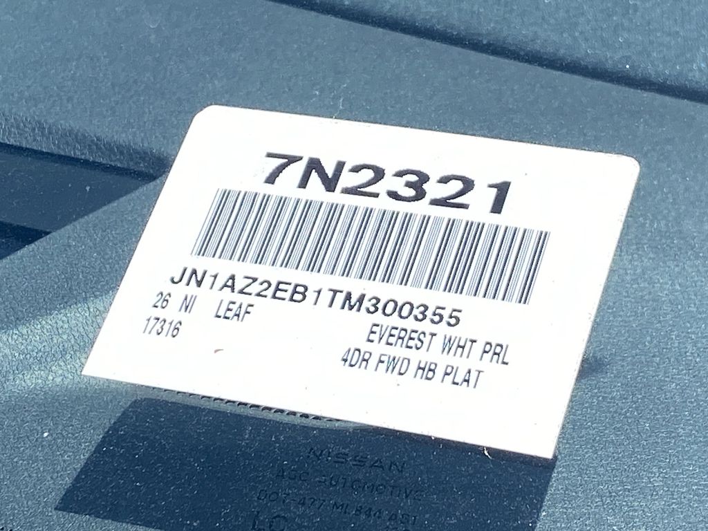 2026 Nissan LEAF Platinum+ - Photo 21